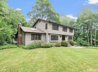 18 Belle Vale Street, Monroe, CT 06468