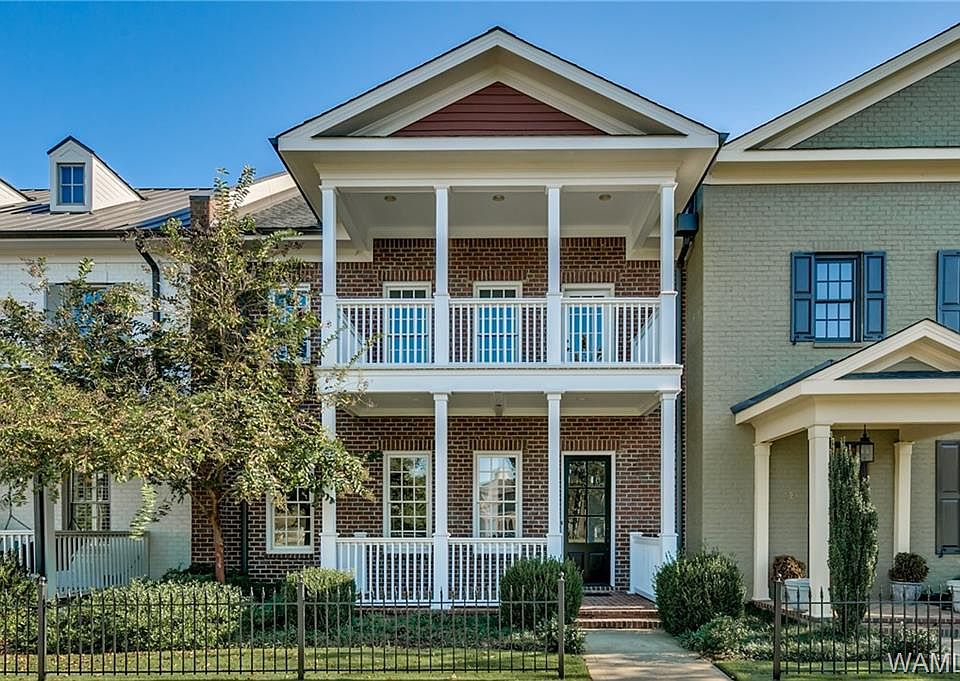1st image of 725 Courtneyanna Pl