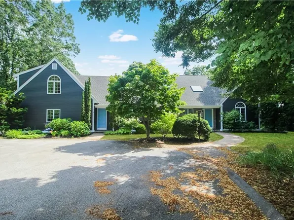 3 White Cap Rd, Westerly, RI 02891