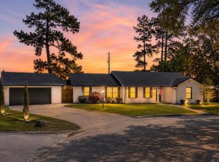 102 Enchanted Oaks Ct, Spring, TX 77388