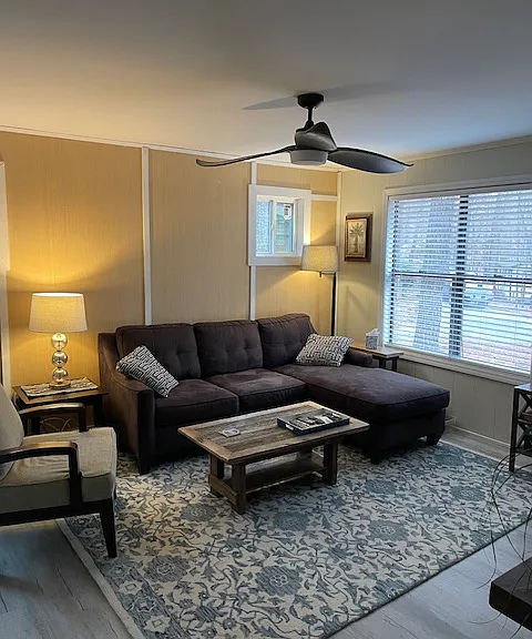 198 Forsythia Ct #A — Photo 2