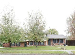 3181 Carriage Ln, Lexington, KY 40517