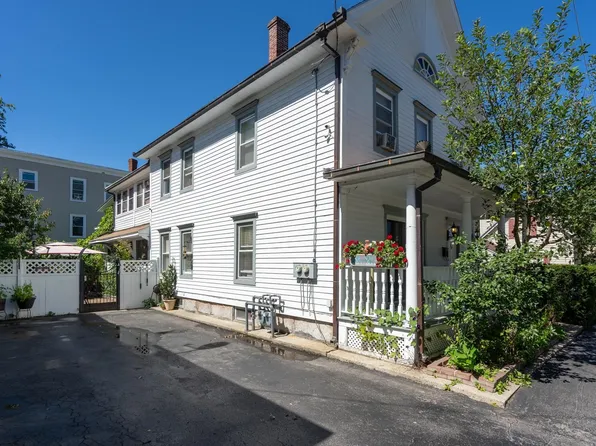 24 Jane Street, Manchester, NH 03104