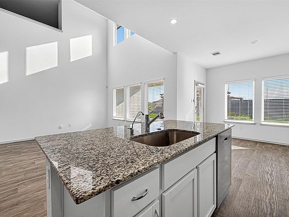 5th image of 1722 Bryson Heights Dr