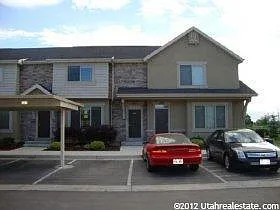 670 S 1545 W — Photo 24