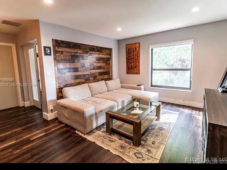 3833 Cocoplum Cir #3593 — Photo 4