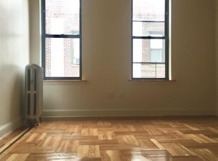 4376 163rd St APT 3, Flushing, NY 11358