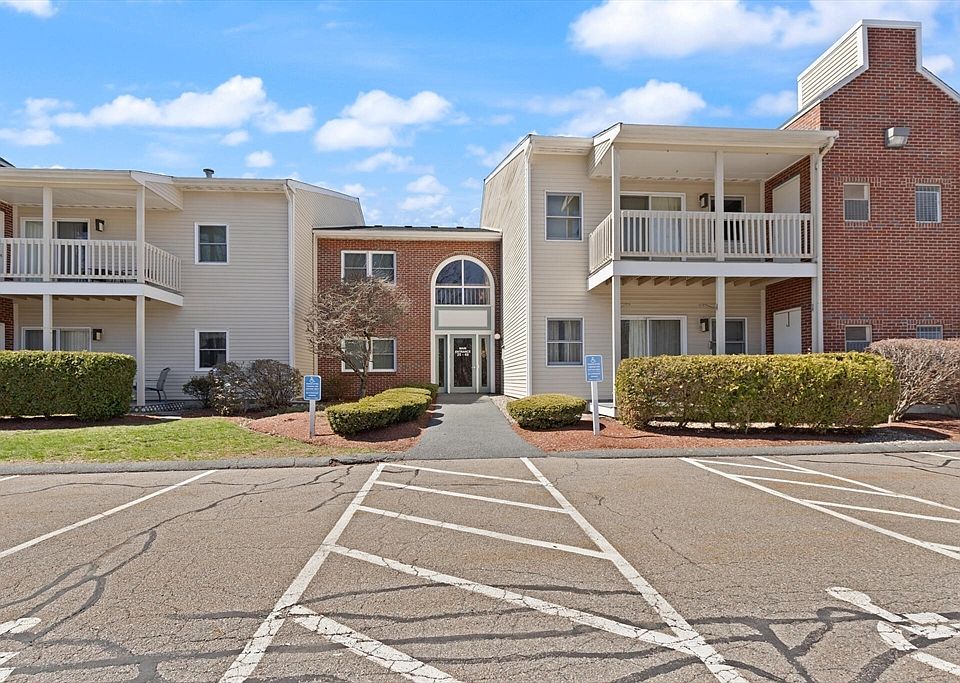 1st image of 37 Rose Ct Unit 37