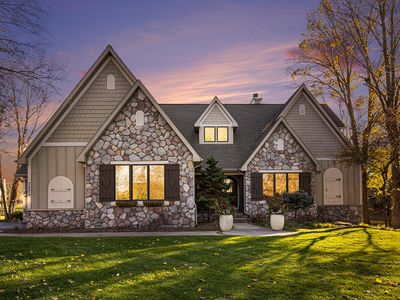 7270 Storey Book Ln SE, Ada, MI, 49301