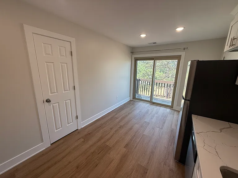 1100 Camellia Dr #2 — Photo 6