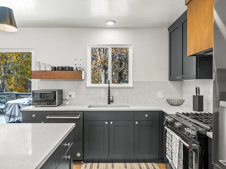 2651 Little Kate Rd — Photo 12