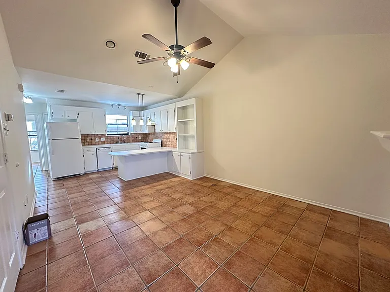 2882 Mackey Ln — Photo 6