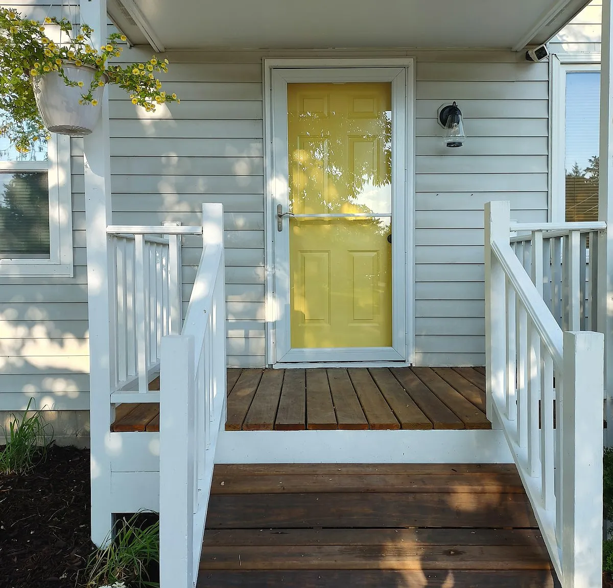 1203 Central Avenue North — Photo 2