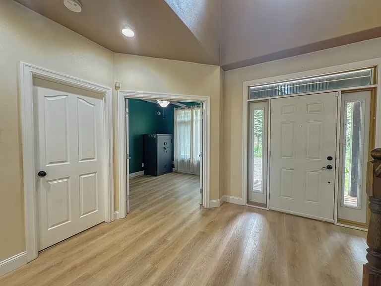 1850 Osborn Ct — Photo 4