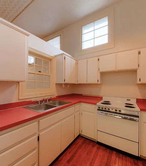 Renovated Apartments in the Historic Broadway Market Building — Photo 66