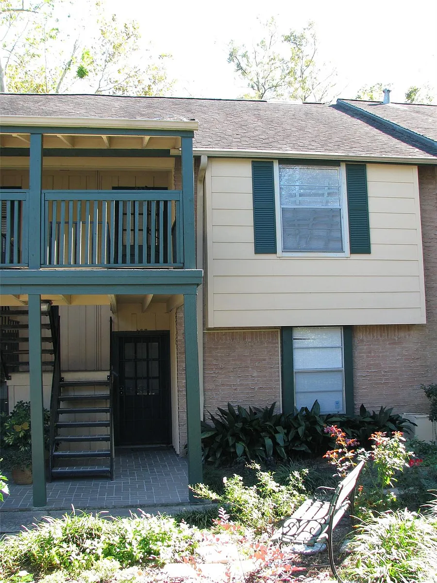 Building Photo - 8277 Kingsbrook Rd #153