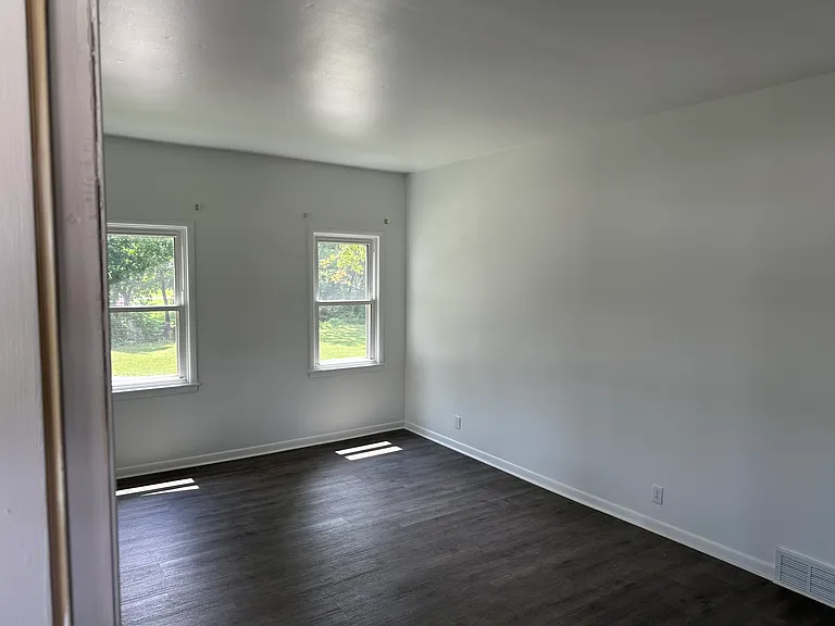 5736 Madison Ave — Photo 5