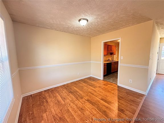 5th image of 203 Cypress Dr