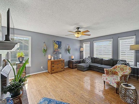 5th image of 166 Hanover Cir SE