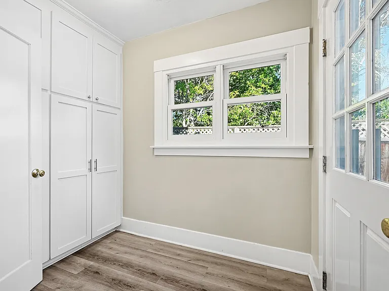 205 Caldwell Ave — Photo 17