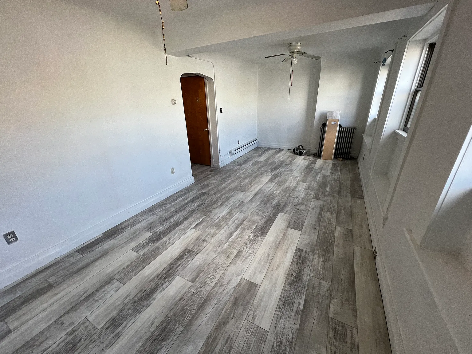 2 bed, 1100 sqft, $1,200 — Photo 1