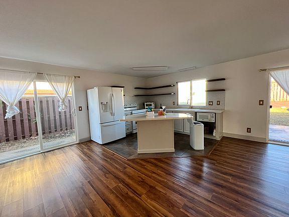 Dining & kitchen
