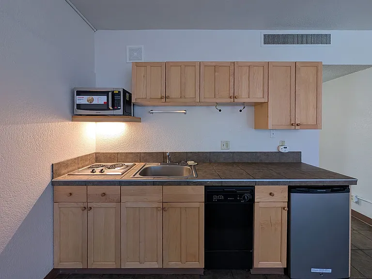 101 N Mission St — Photo 2