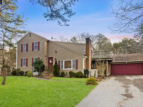 20 Tara Terrace, Bourne, MA 02532