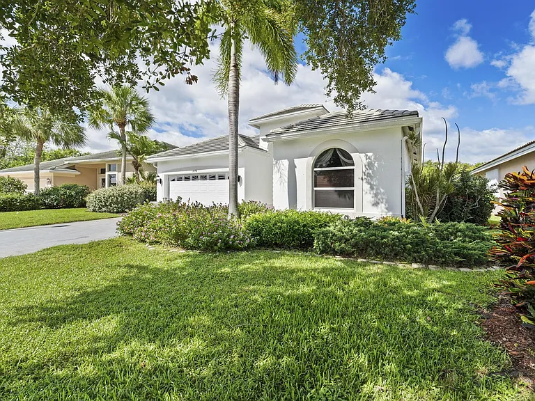 3198 SE Carrick Green Ct — Photo 20