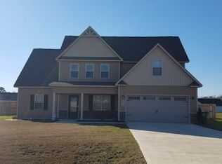 409 Sea Buoy Ln, Sneads Ferry, NC 28460