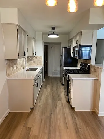 4908 Pelham Dr — Photo 14