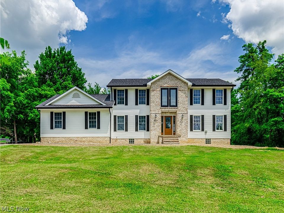 1st image of 3891 Valley Dr