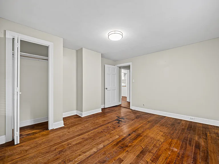 Primary Bedroom - View3