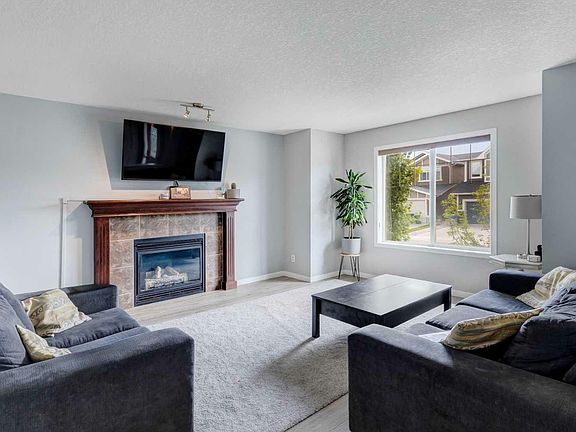 5th image of 7 S Fireside Pl
