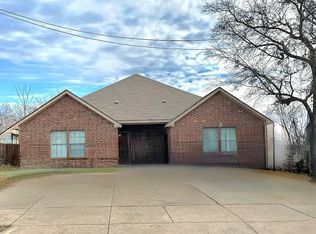 1108 Mulkey Ln, Denton, TX 76209