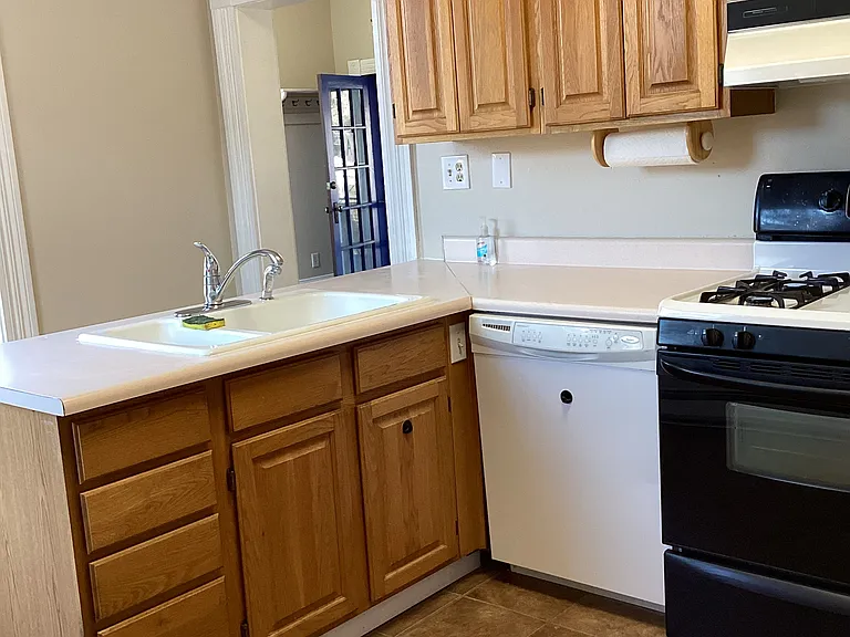 120 Deer Path Ave #A — Photo 11