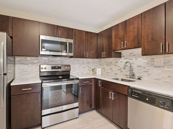 1350 Beverly Rd APT 211