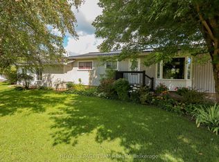 3041 Bridge St, North Dundas, ON K0E1W0