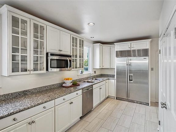 5th image of 108 Maryland Dr