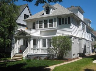 2856 N Maryland Ave, Milwaukee, WI 53211