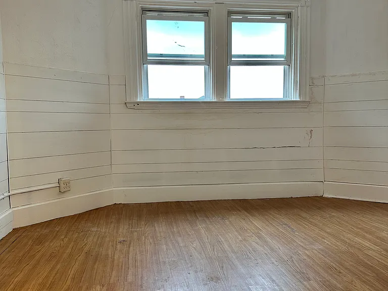 74 Glenwood St #3 — Photo 5