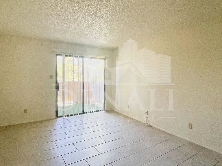 5757 W Eugie Ave #2003 — Photo 4