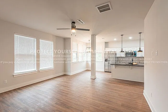 2 bed, 2.5 bath, $1,750 — Photo 3
