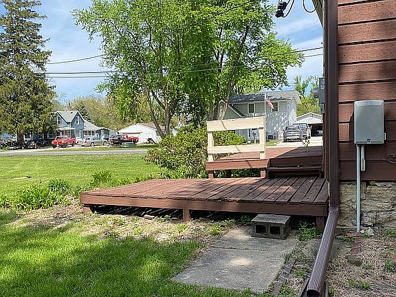 2nd image of 319 Sycamore St