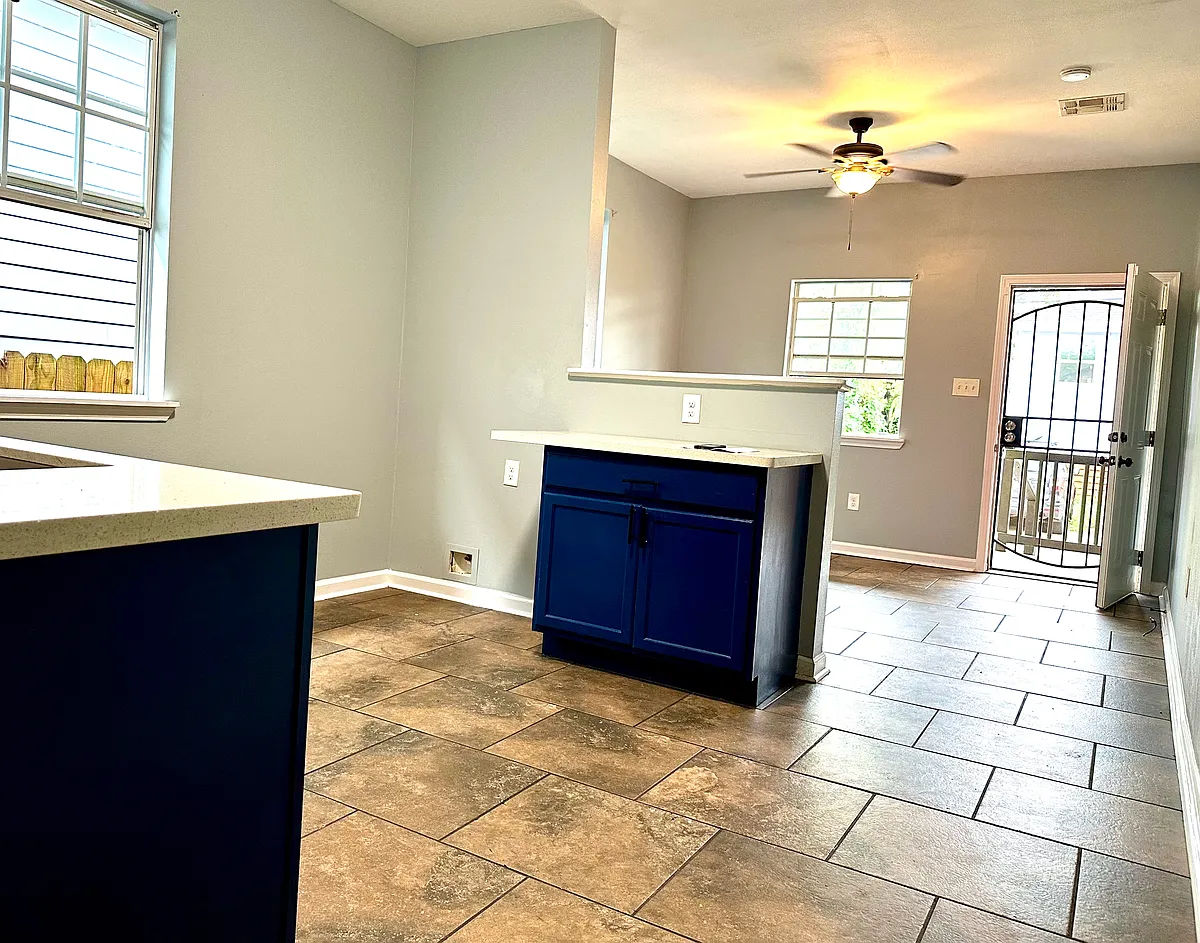 Building Photo - 2552 Peace Ct
