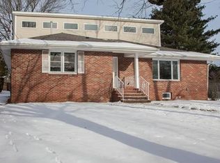 15 Manor Blvd, Edison, NJ 08820