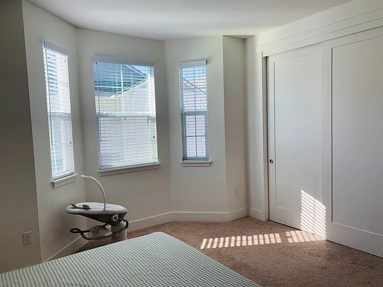 Upstairs Bedroom2