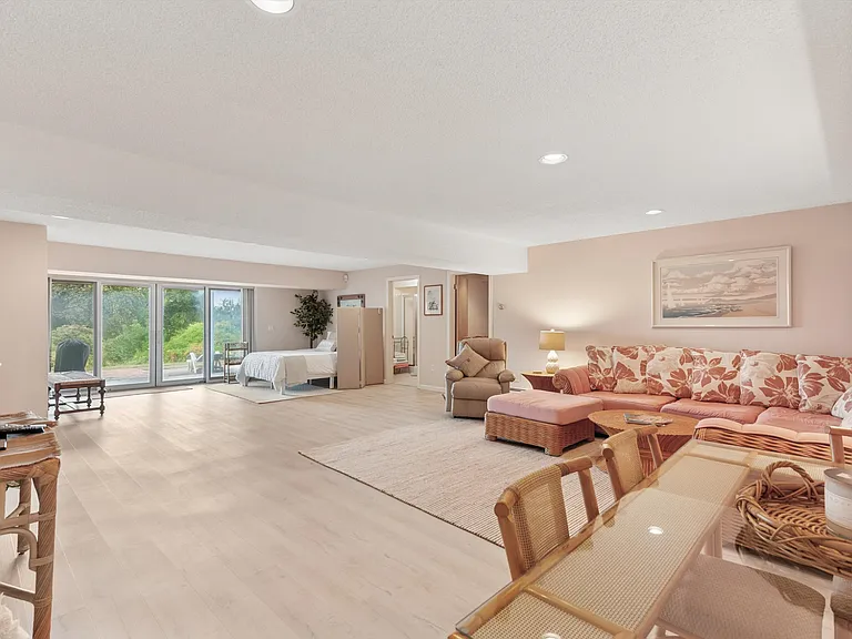 9 Prospect Hill Ln — Photo 18