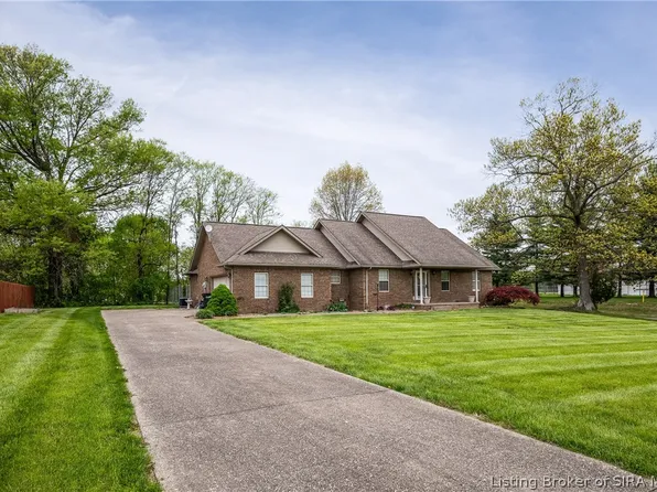 1127 Emerald Drive, Scottsburg, IN 47170