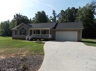 154 Old Lamp Ln, Lexington, NC 27292